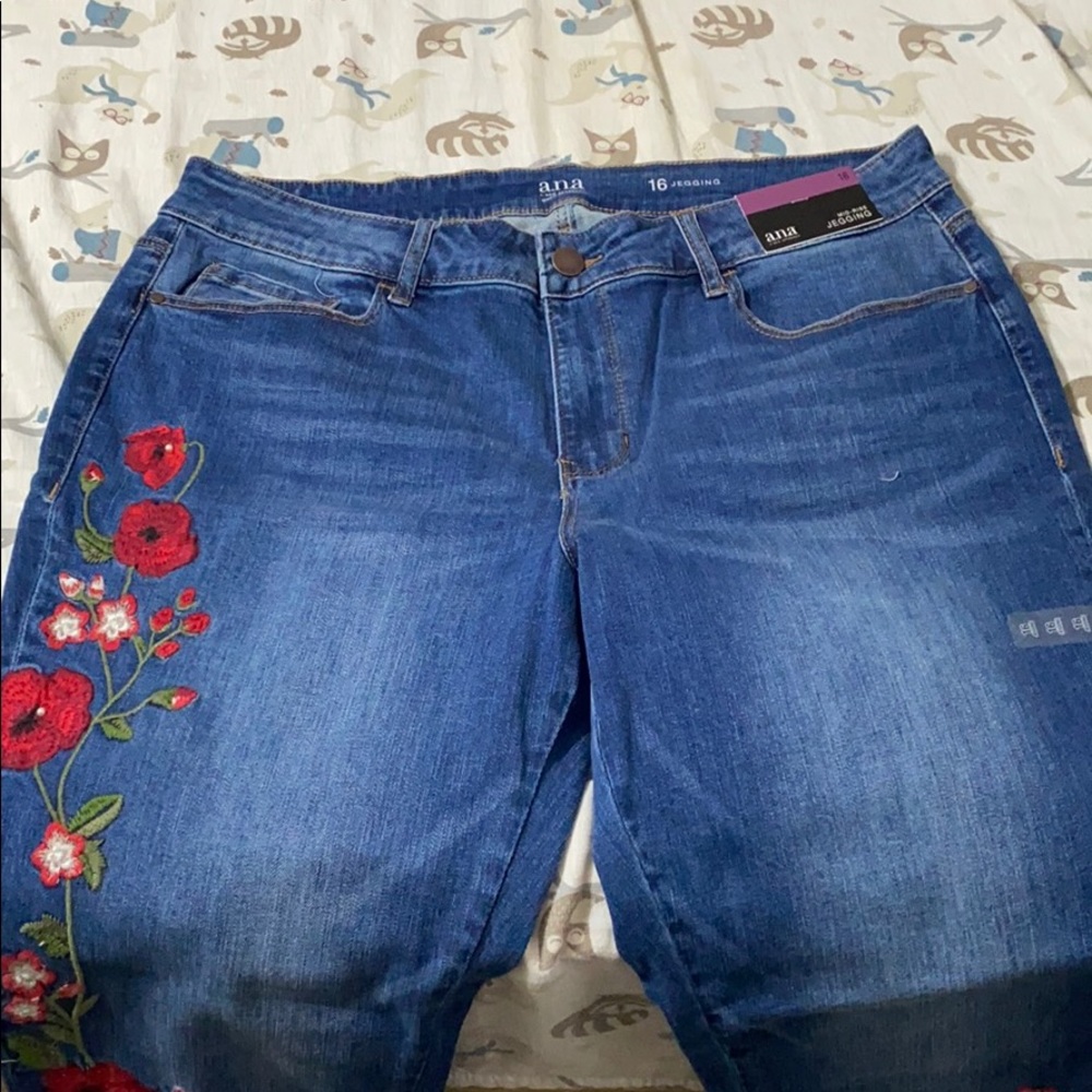 Plus size ankle mid rise jegging